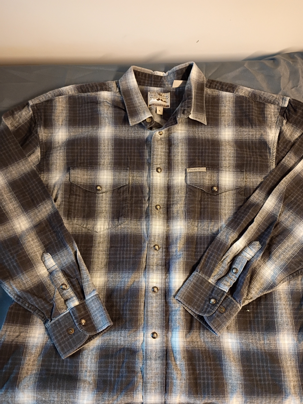 Powder River Outfitters Men's Gray Plaid Long-Sleeve Button-Down Shirt